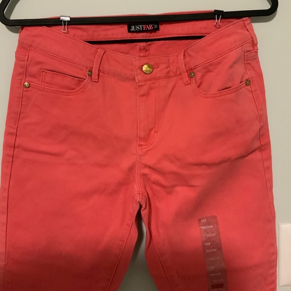 NEW! Ankle Jeans 👖| JustFab - Picture 5 of 9